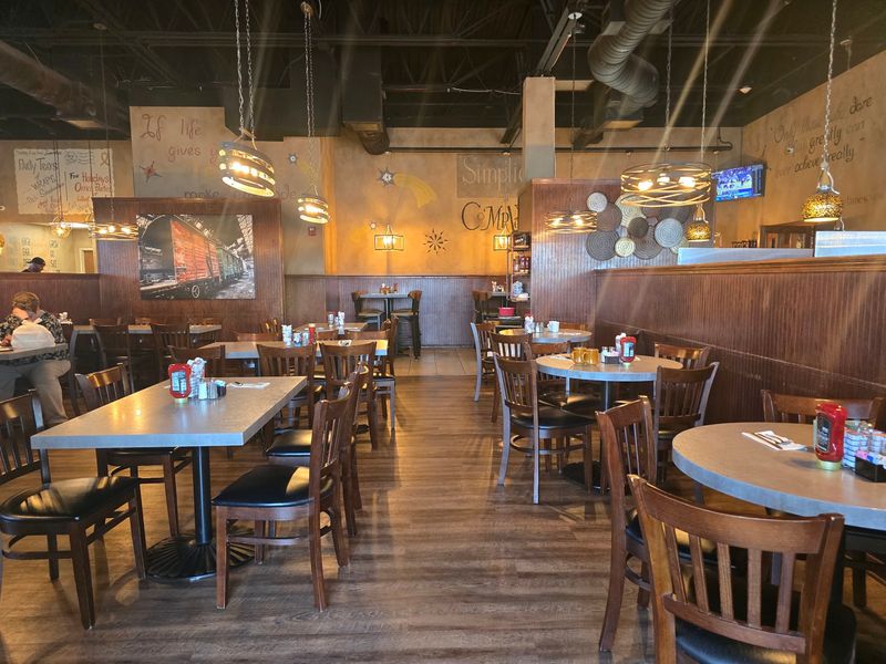 Samantha's On Portage, North Canton