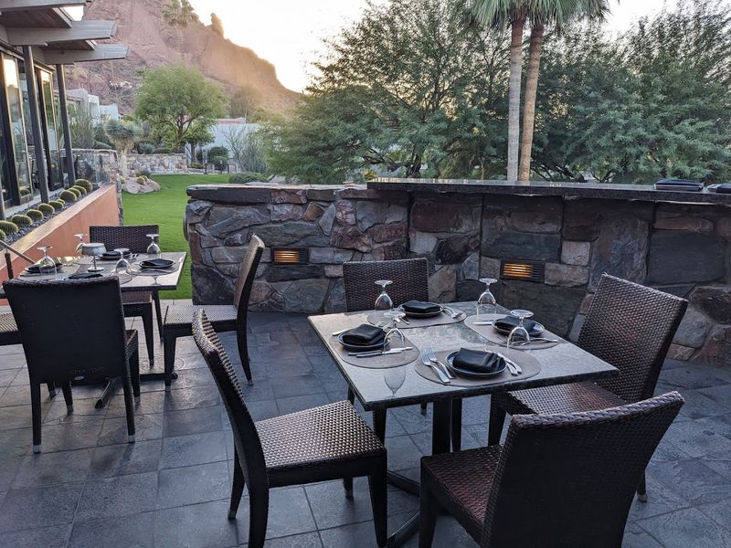Sanctuary Camelback Mountain Resort: The Perfect Host
