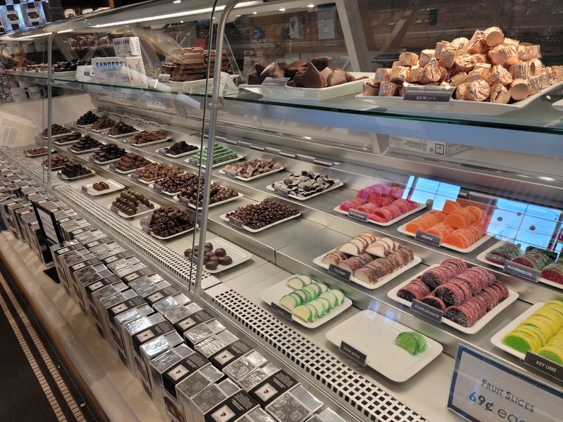 Sanders Chocolate & Ice Cream Shoppe, Clinton Township