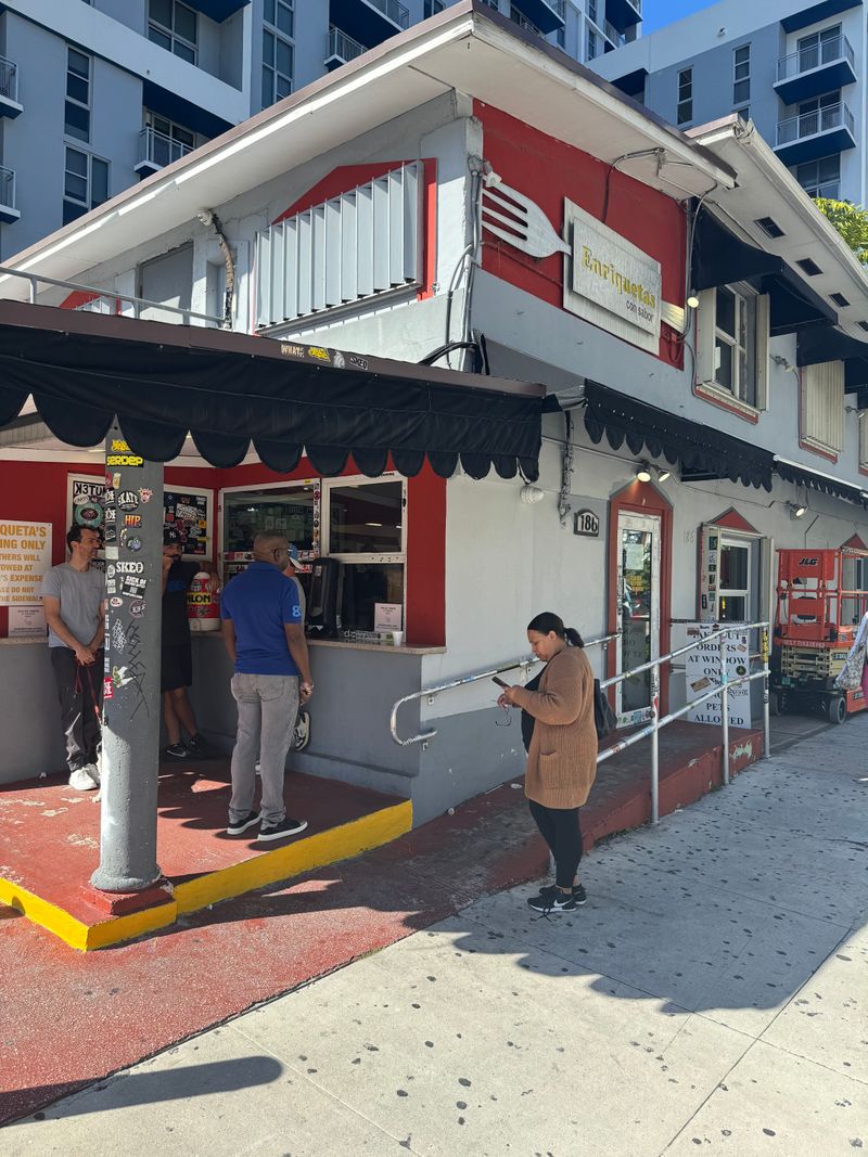 Enriqueta’s Sandwich Shop, Edgewater