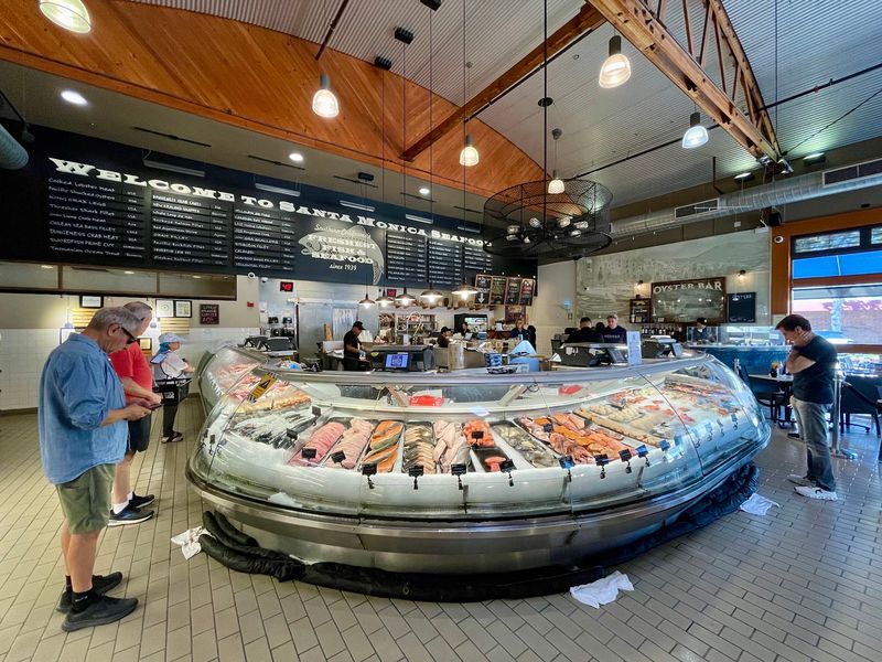 Santa Monica Seafood Market And Cafe