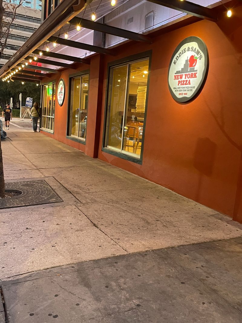 Eddie & Sam's N.Y. Pizza — Tampa, FL