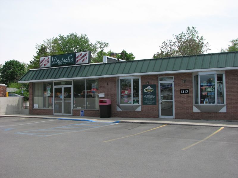 Dietsch Brothers Fine Chocolates & Ice Cream – Findlay