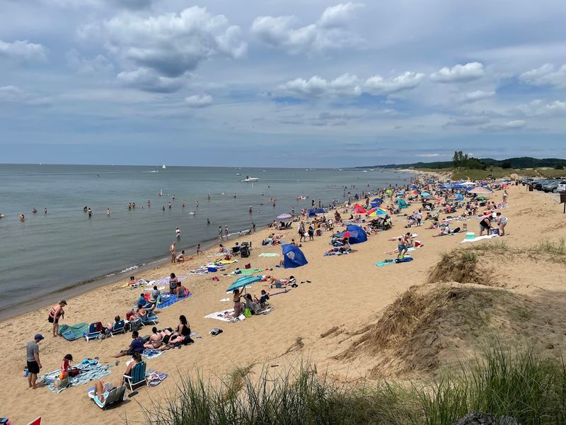 Saugatuck Oval Beach