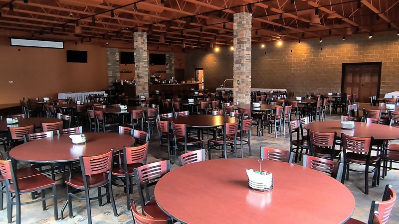Savanna, Manny's Pizza