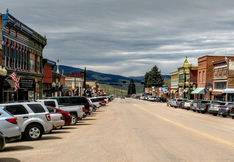 Save Time For The Lake And The Scenic Drive