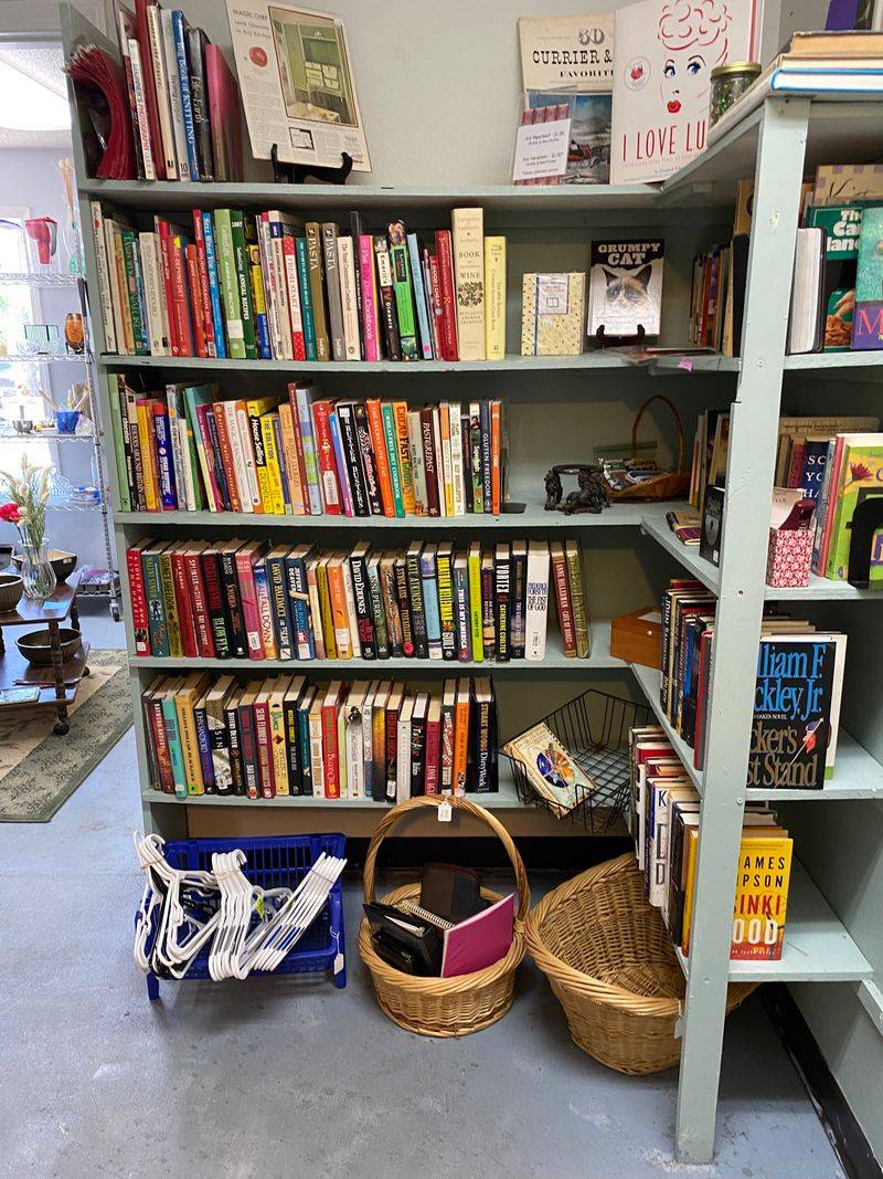 Good Shepherd Humane Society Thrift Store