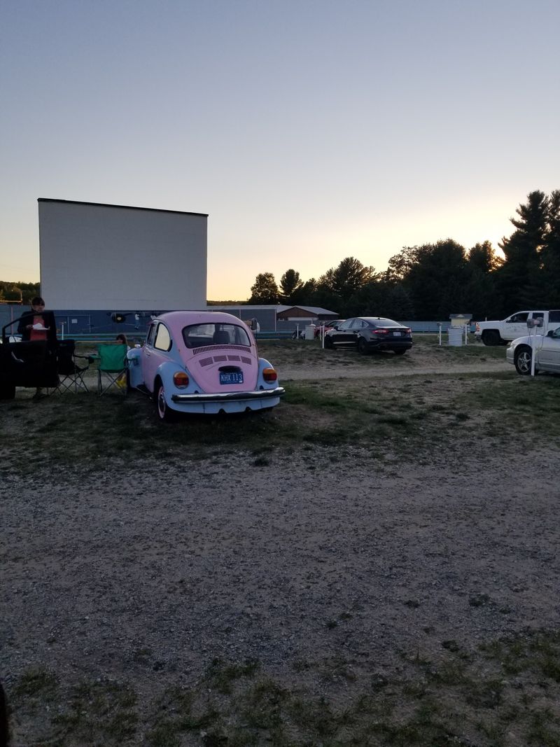 Lean Into The 1950s Atmosphere