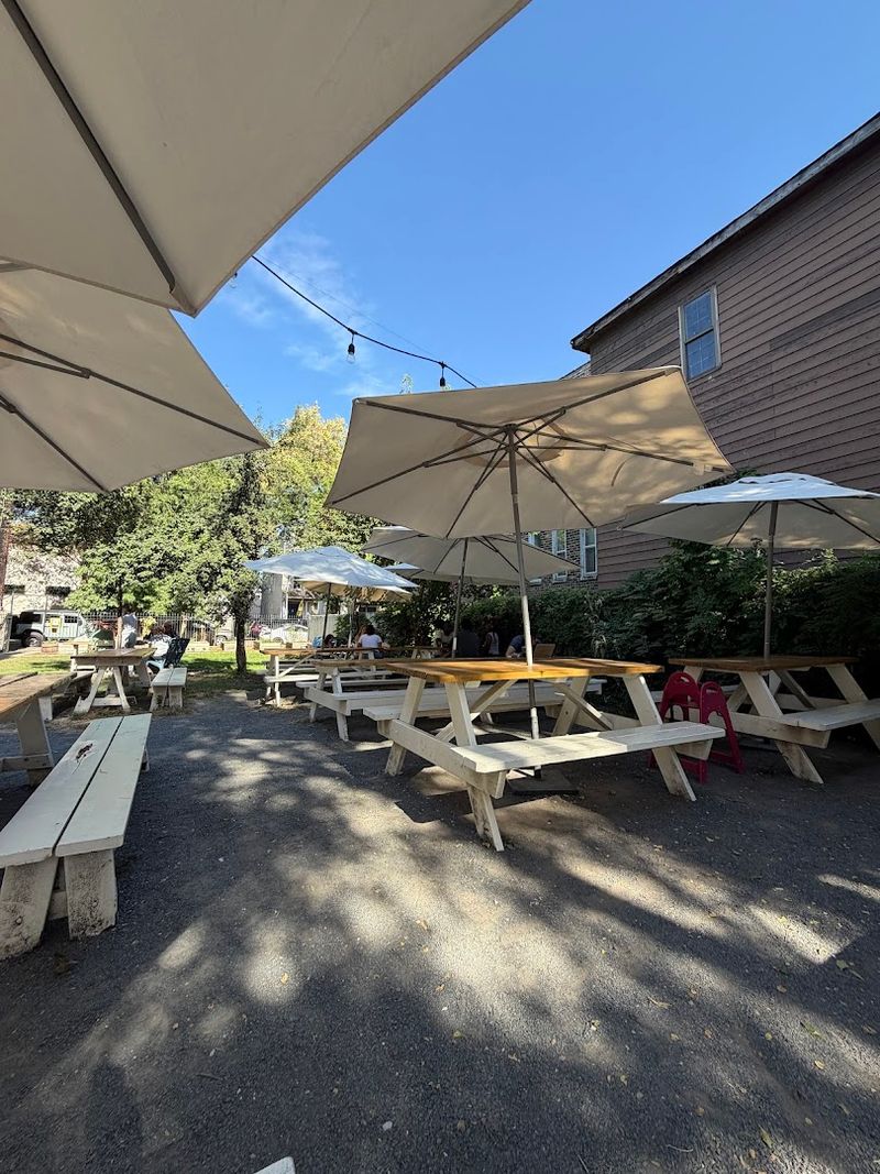 The Outdoor Pie Garden Is A Warm-Weather Bonus
