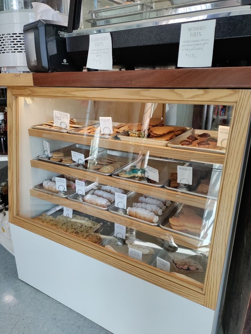 Savory Moose Bakery, Nobleboro