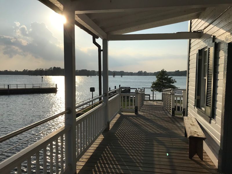 Edenton’s Porch-Light Stroll By The Sound