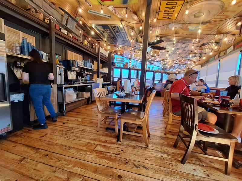 Mind The Friday And Saturday Night Hours For Dinner Breakfast Crossovers