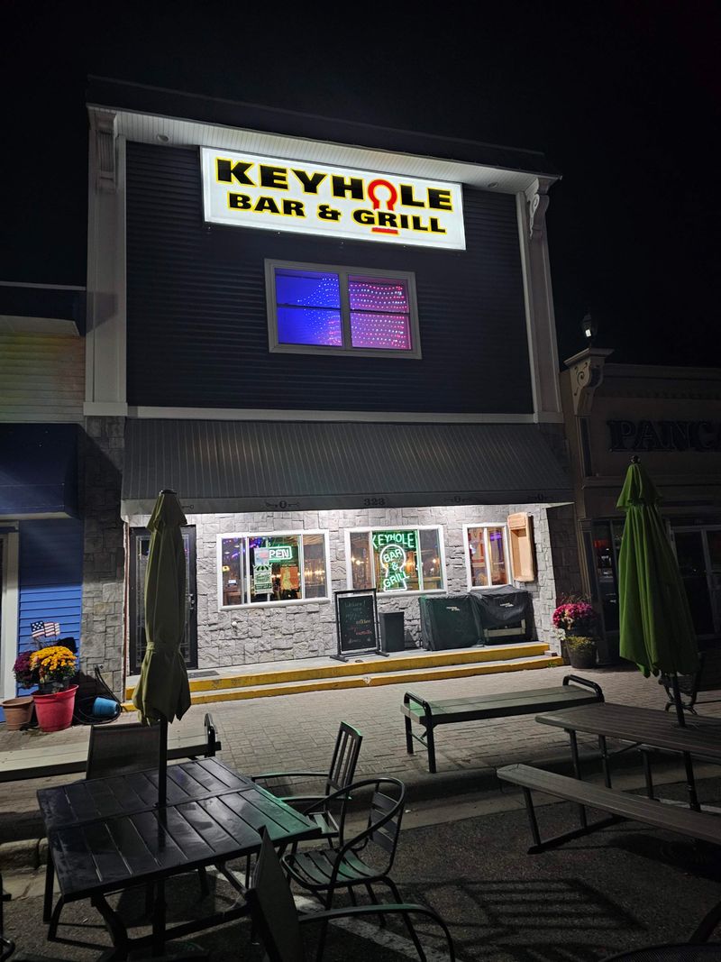 Keyhole Bar & Grill, Mackinaw City