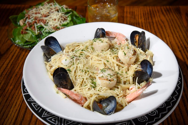 Scallops, Oysters, And The Smaller Plates Worth Ordering