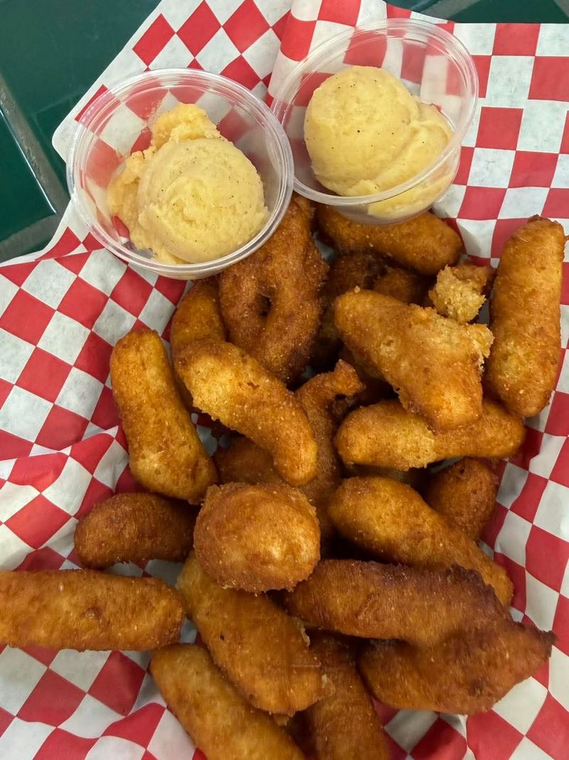 Scallops, Shrimp, Catfish, And The Mighty Tackle Box Scallops, Shrimp, Catfish, And The Mighty Tackle Box