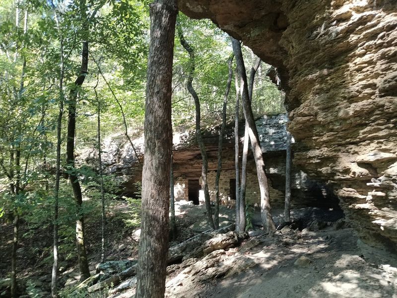 What To Expect At The Cave