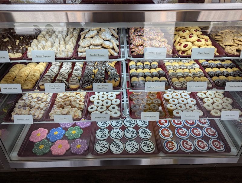 Schlegl's Bakery & Cafe, Lincolnwood, IL Schlegl's Bakery & Cafe, Lincolnwood, IL