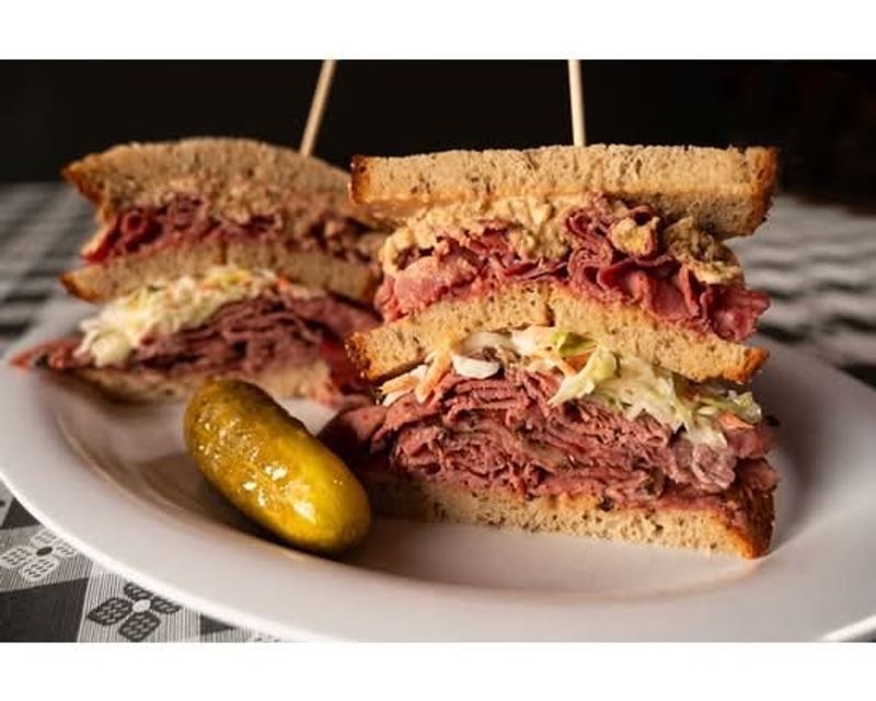 Schmaltz Delicatessen (Lisle)