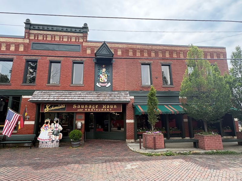 Schmidt's Sausage Haus Und Restaurant, Columbus