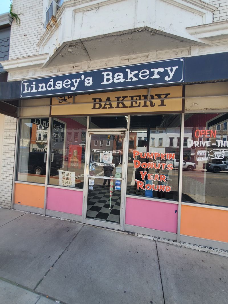 Lindsey's Bakery, Circleville, Ohio