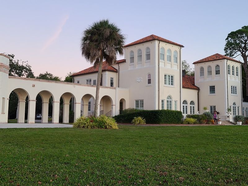 Scholarships Worth Hunting For