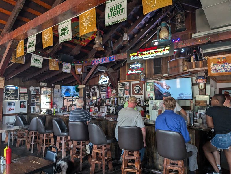 Schooners, Peoria Heights, IL