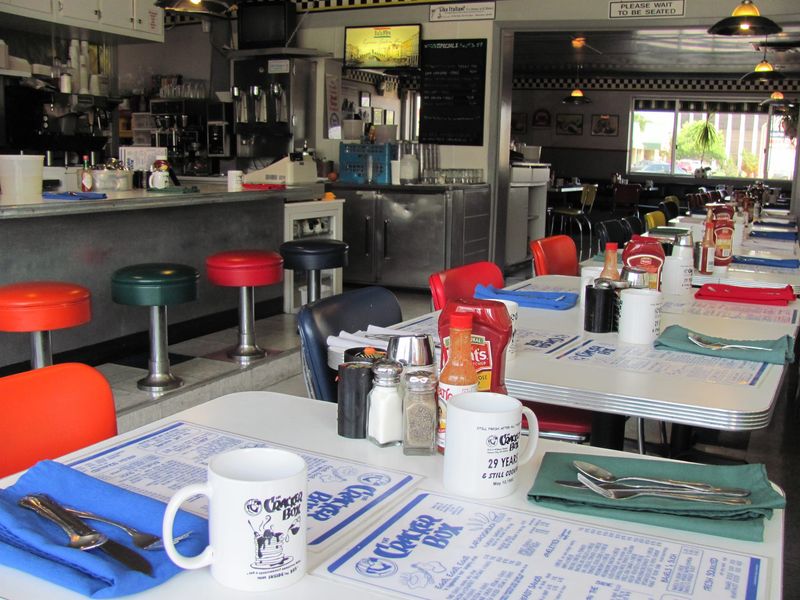 Cracker Box Restaurant – Carson City