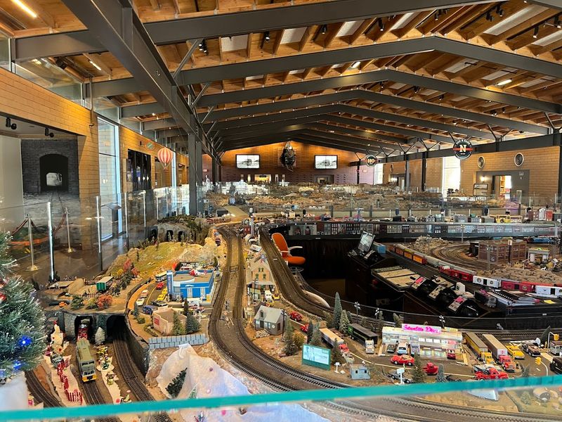 Model Railroad Building And Interactive Exhibits