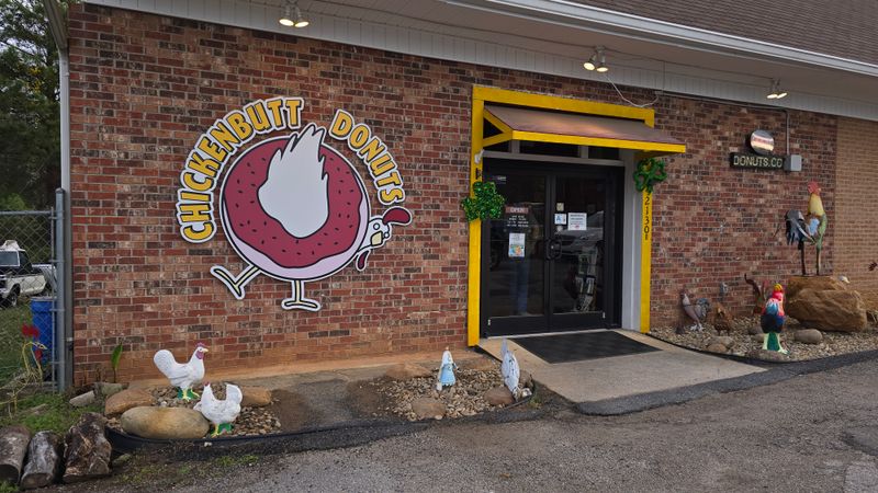 Chickenbutt Donuts – Chapin