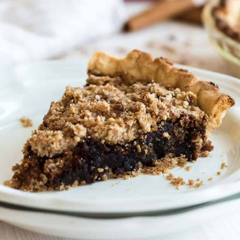 Shoofly Pie: Molasses Magic in Pastry Form