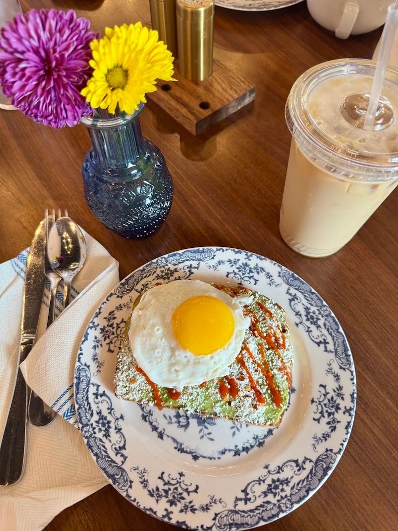 Scratch-Made Breakfast Brings Regulars Back Scratch-Made Breakfast Brings Regulars Back