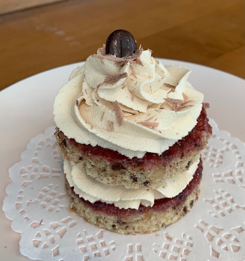 Scratch-Made Tortes Steal The Spotlight