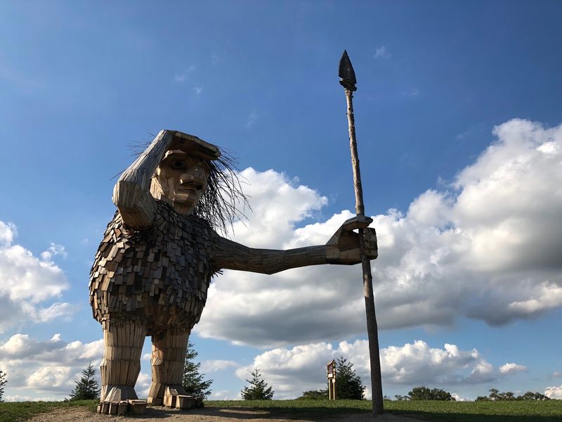 Sculptures, Troll Hunts And A Famous Snail