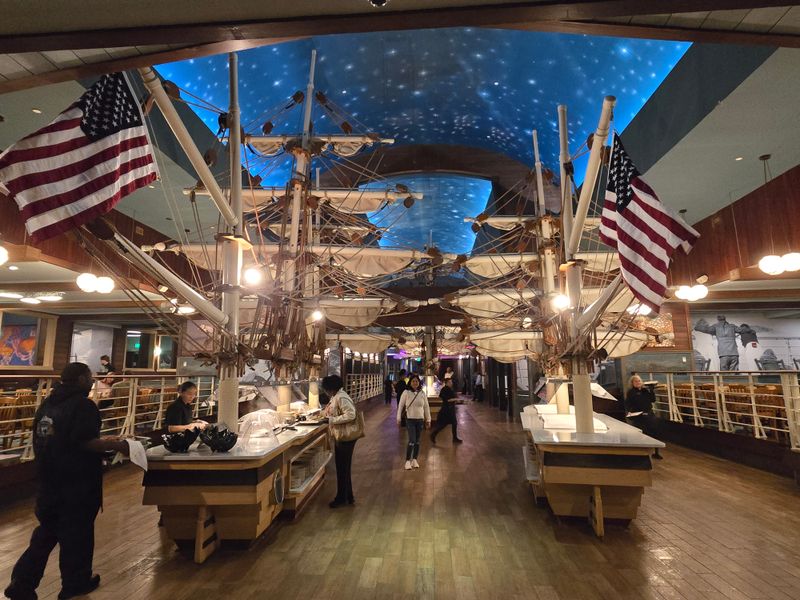 Captain George's Seafood Restaurant – Myrtle Beach