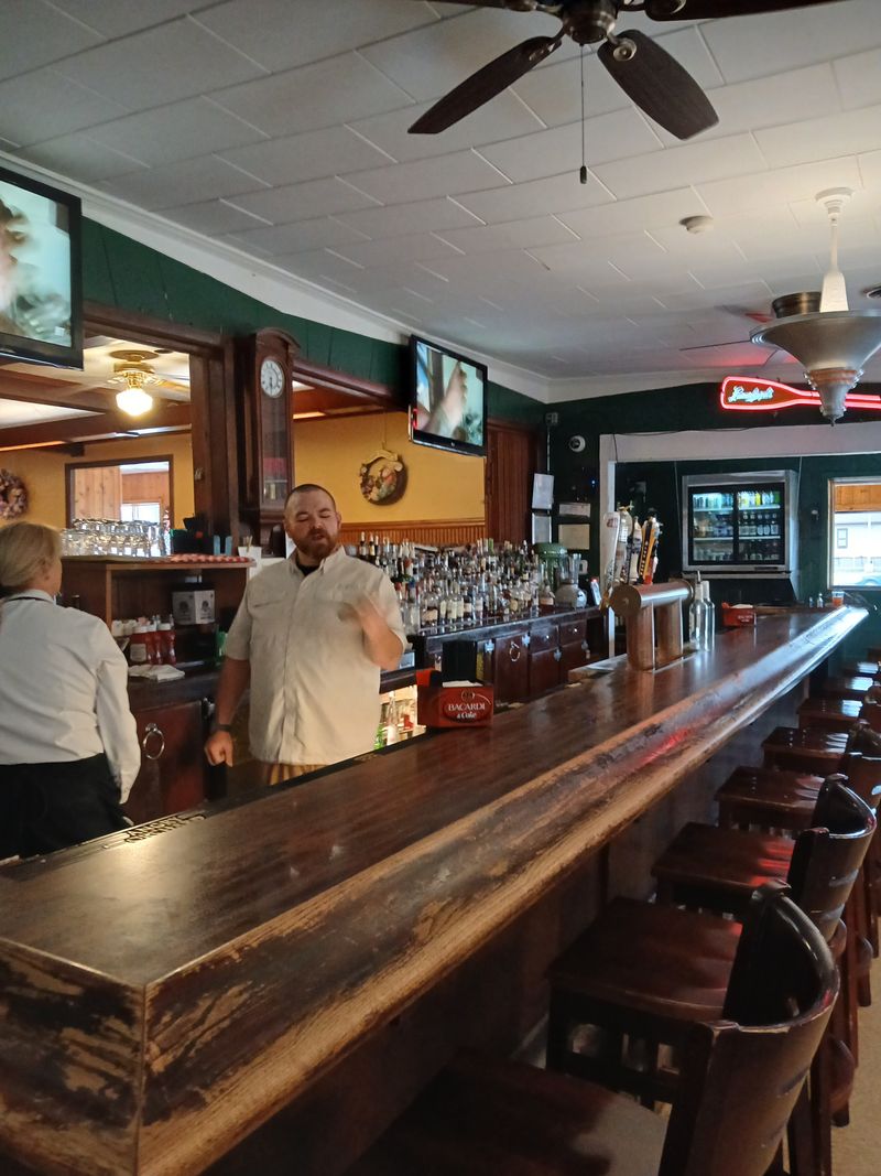 Service Style And Staff Interaction