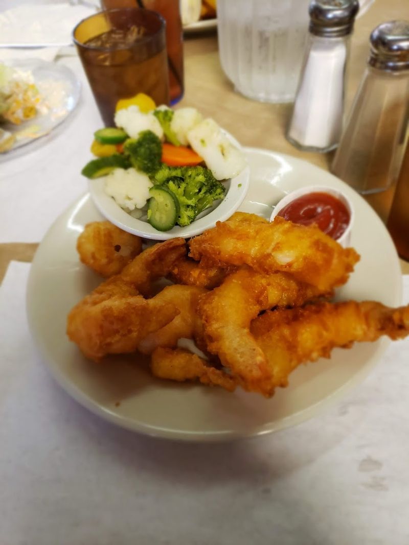 Seafood In Iowa That Actually Slaps Seafood In Iowa That Actually Slaps