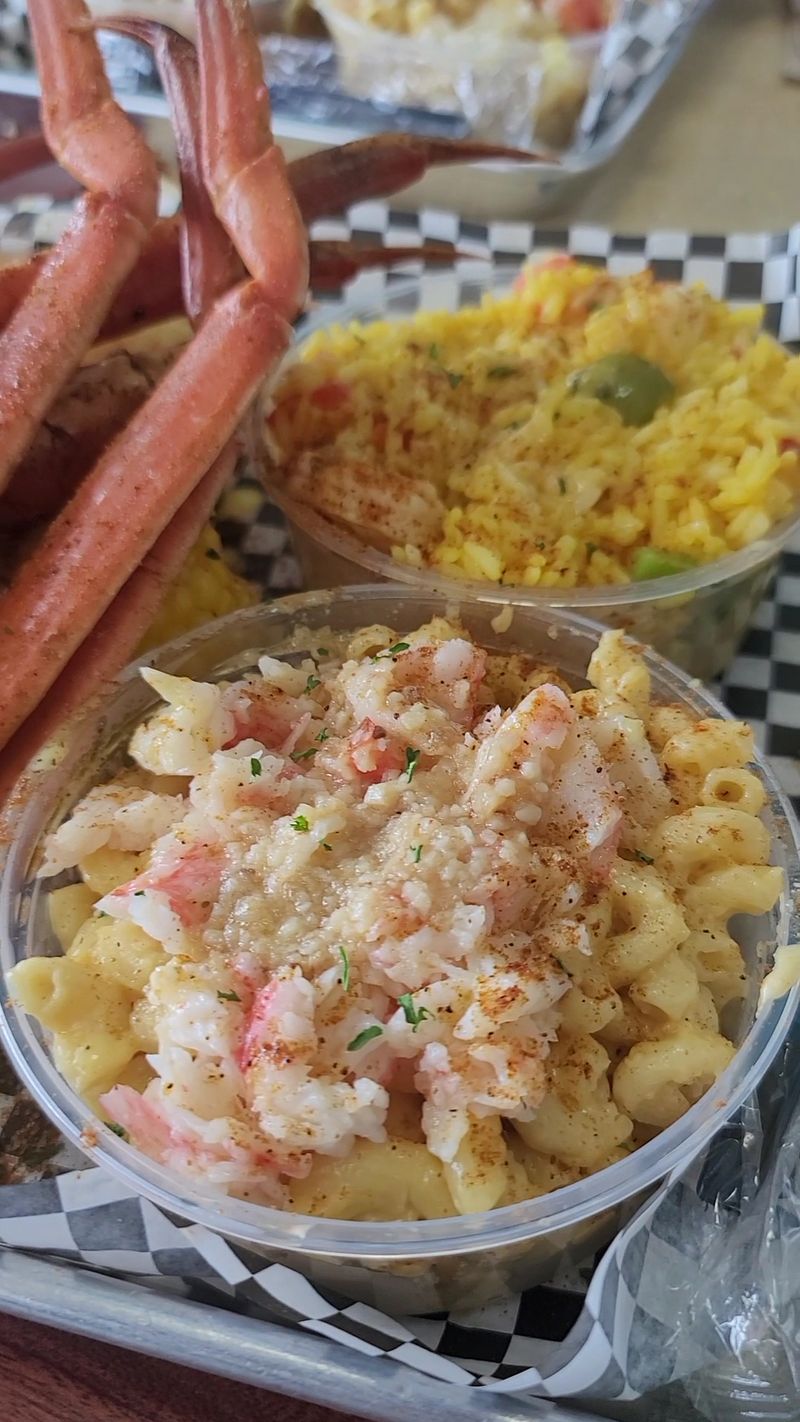 Seafood Mac And Cheese Steals The Spotlight