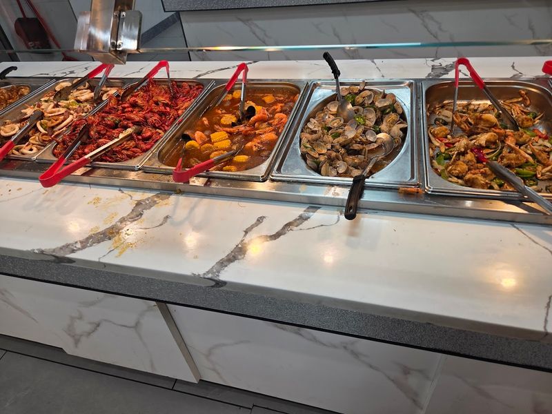 Seafood Options That Make Every Visit Feel Like A Feast
