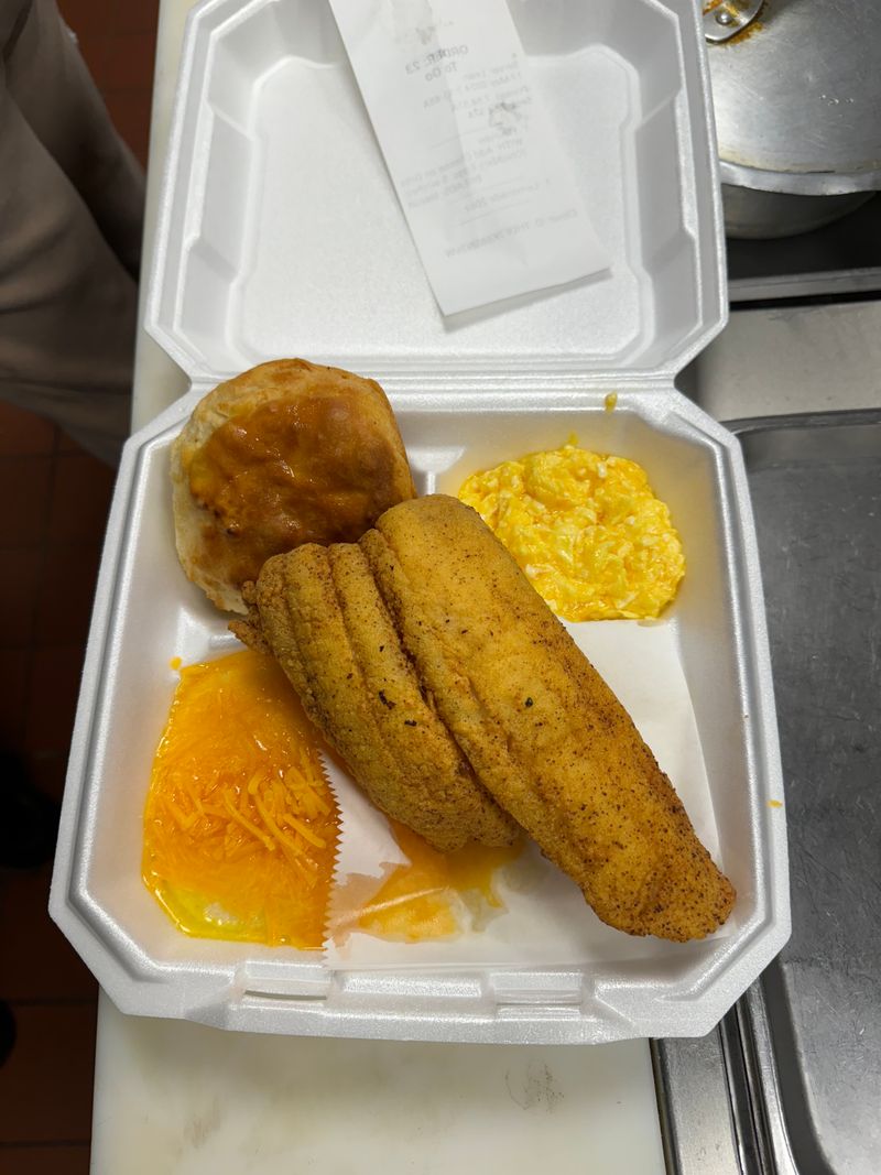 Narobia’s Grits & Gravy