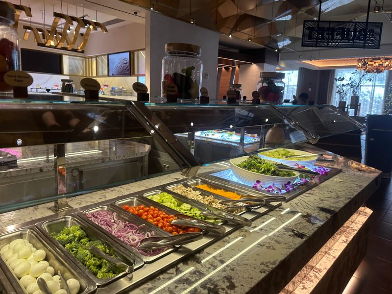 Salad bar, sides, and pacing the plate