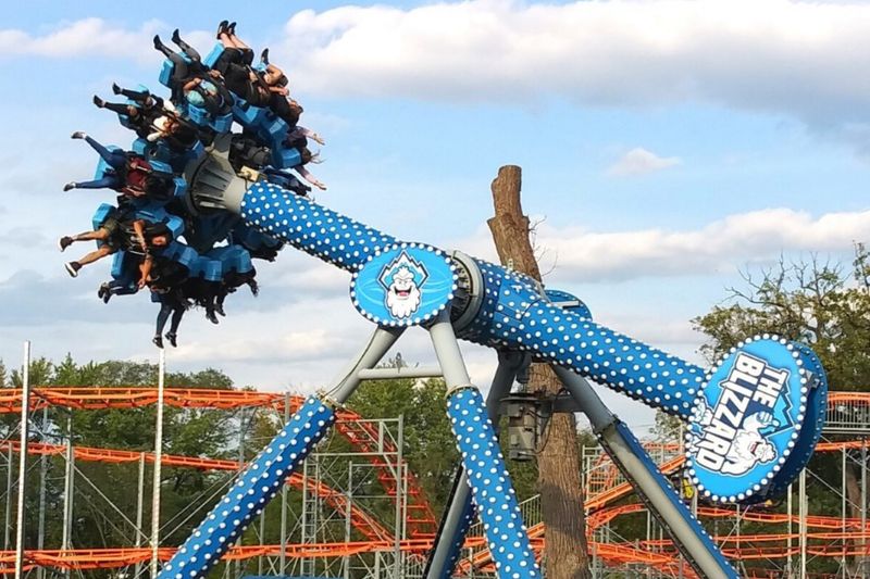 Season Passes, Saturday Hours And Holiday Lights