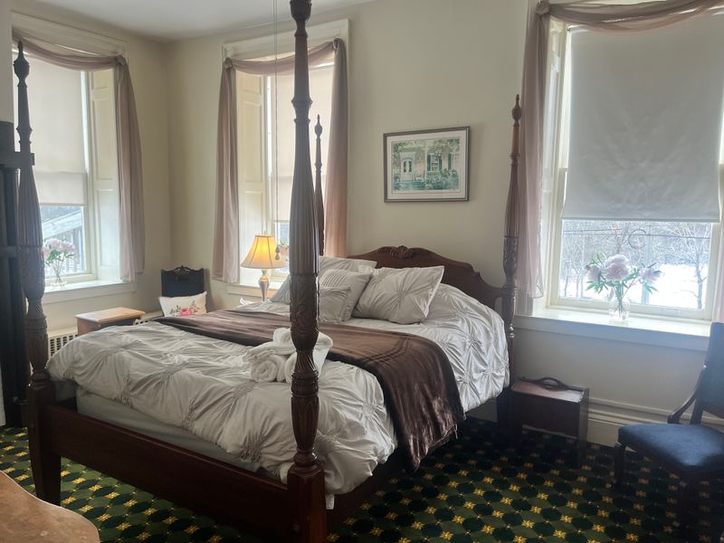 Victorian Rooms and Jacuzzi Suites Make Overnight Stays Feel Like a Royal Retreat