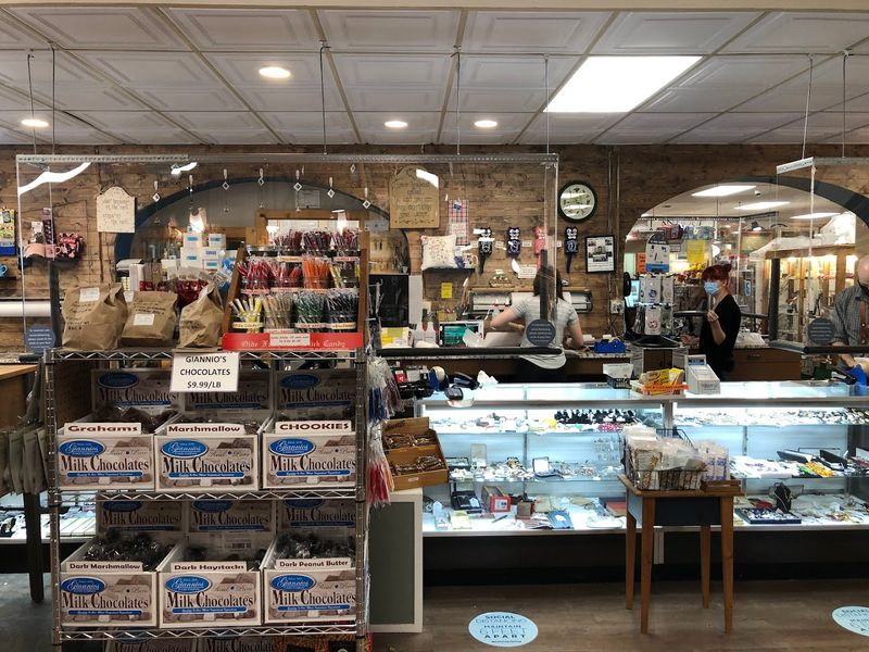 Conversations With Makers And Dealers