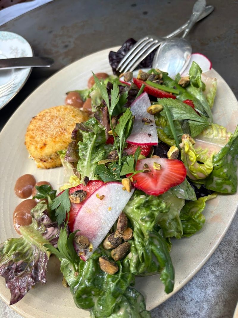 Seasonal Menus That Actually Mean Something