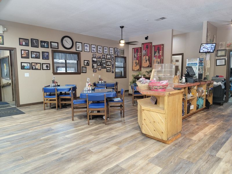 Owner Energy And Friendly Logistics