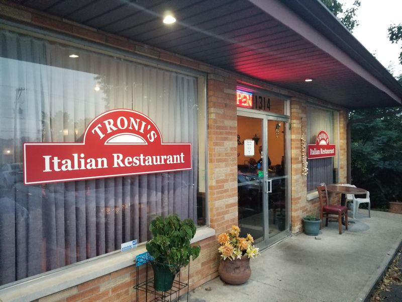 Troni's Italian Restaurant, Dayton