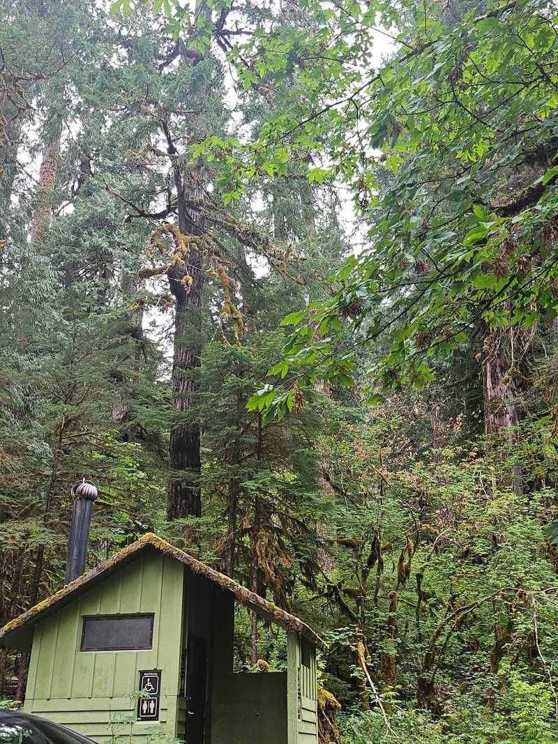 Seclusion With Friendly Neighbors