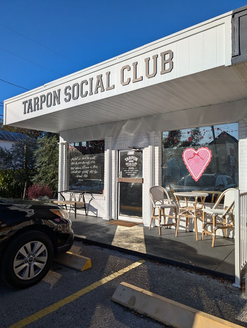 Tarpon Social Club - Tarpon Springs