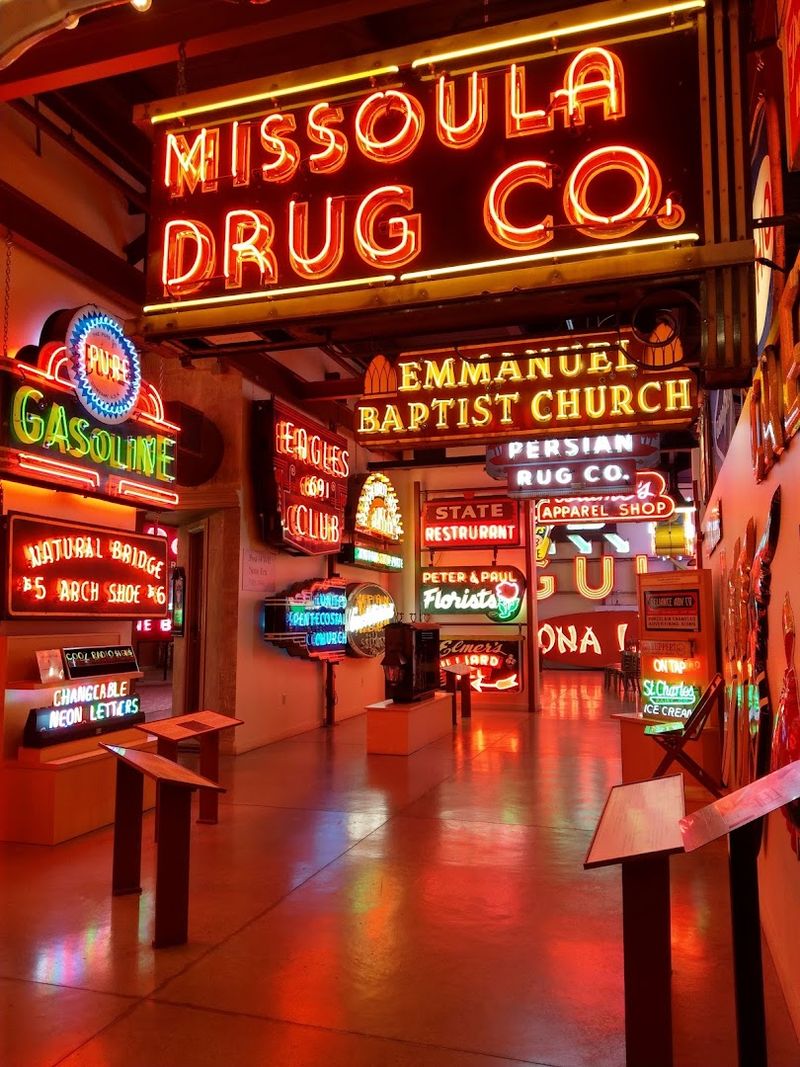 Photography Heaven for Neon Lovers