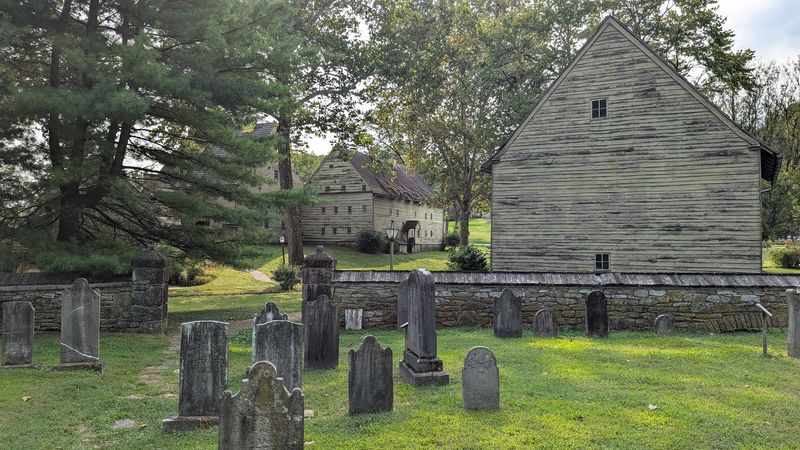 Frakturschriften: The Art Of Sacred Calligraphy